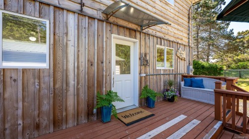 416 Curtis Rd, Comox, BC 