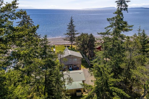 416 Curtis Rd, Comox, BC 