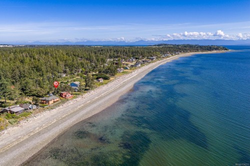 416 Curtis Rd, Comox, BC 