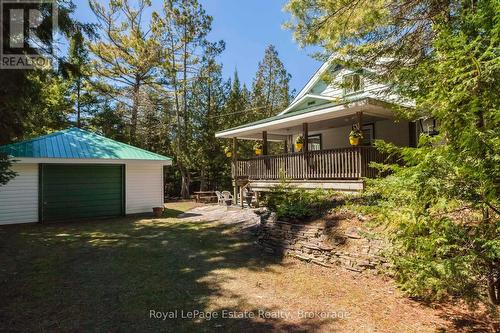 138 THIRD AVENUE N  South Bruce Peninsula, ON N0H 2G0