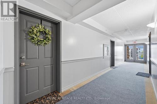 305 - 1421 Walker'S Line, Burlington, ON - Indoor Photo Showing Other Room