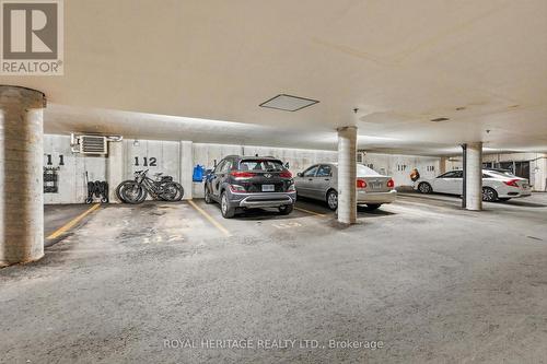 305 - 1421 Walker'S Line, Burlington, ON - Indoor Photo Showing Garage