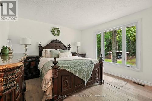 1250 County Road 6 S, Tiny, ON - Indoor Photo Showing Bedroom