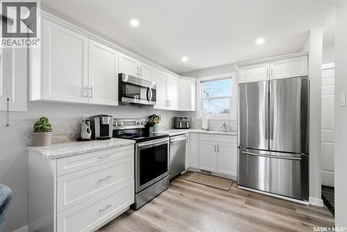 68 Carmichael Road, Regina, SK - Indoor Photo Showing Kitchen