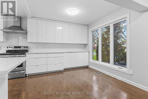 1808 Gilbert Avenue, Ottawa, ON - Indoor Photo Showing Kitchen