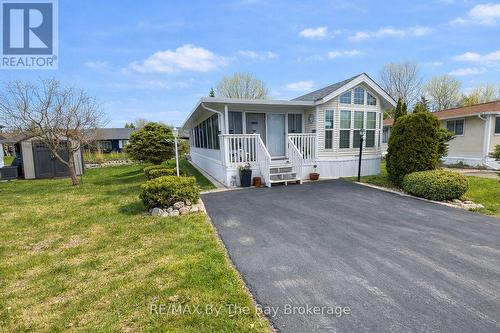 8 HURON CIRCLE  Wasaga Beach, ON L9Z 1X7