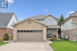 17 CARROLL CRESCENT  Guelph (Clairfields/Hanlon Business Park), ON N1G 5B7