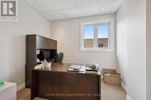 1673 Lakeshore Road W, Mississauga, ON 