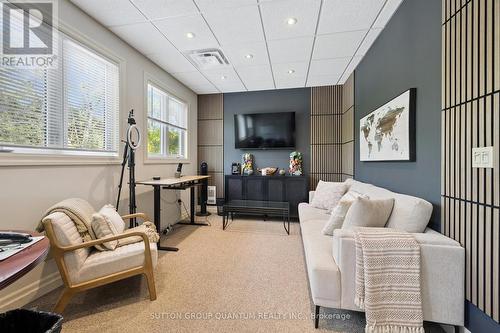 1673 Lakeshore Road W, Mississauga, ON 