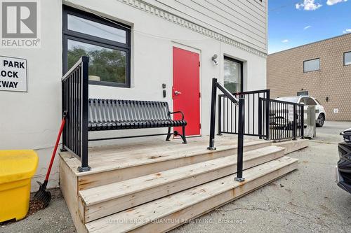 1673 Lakeshore Road W, Mississauga, ON 