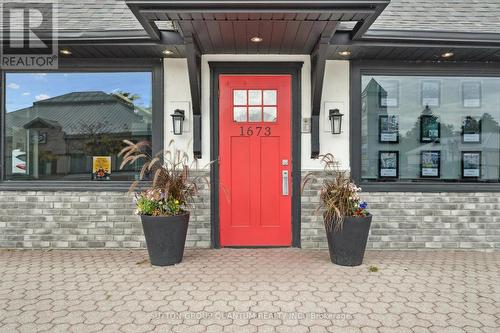 1673 Lakeshore Road W, Mississauga, ON 