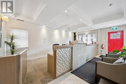 1673 Lakeshore Road W, Mississauga, ON 