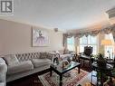 6403 Osprey Boulevard, Mississauga, ON  - Indoor Photo Showing Living Room 