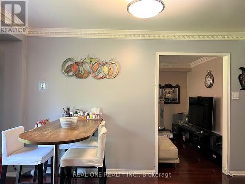6403 Osprey Boulevard, Mississauga, ON - Indoor Photo Showing Dining Room