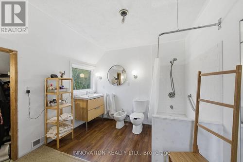 6922 Flewellyn Road, Ottawa, ON - Indoor