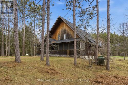 6922 Flewellyn Road, Ottawa, ON - Outdoor