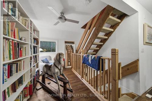 6922 Flewellyn Road, Ottawa, ON - Indoor