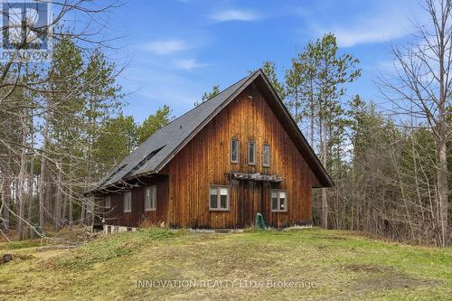 6922 Flewellyn Road, Ottawa, ON - Outdoor