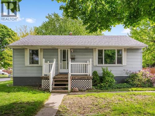 962 Merritt, Windsor, ON - Outdoor