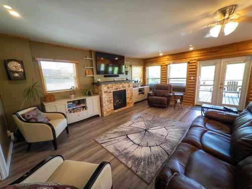 162 Hidden Trail Road, Kenora, ON - Indoor Photo Showing Living Room With Fireplace