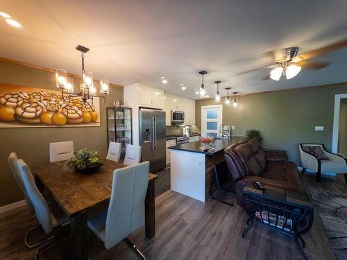 162 Hidden Trail Road, Kenora, ON - Indoor Photo Showing Dining Room