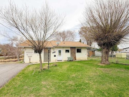 714 River Drive, Kenora, ON - Outdoor