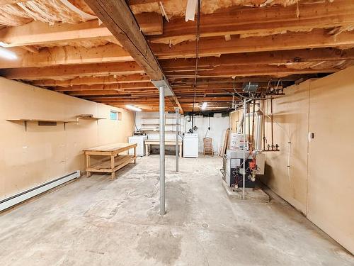 714 River Drive, Kenora, ON - Indoor Photo Showing Basement