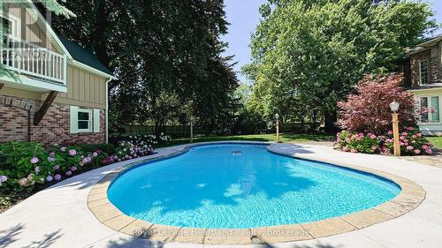 100 - 5 Cobourg Street, Goderich (Goderich (Town)), ON - Outdoor With In Ground Pool With Backyard