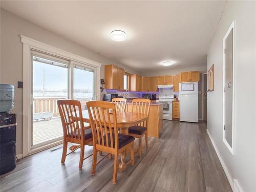 49084 Service Road, Brandon, MB - Indoor