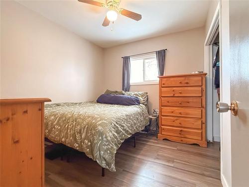 49084 Service Road, Brandon, MB - Indoor Photo Showing Bedroom