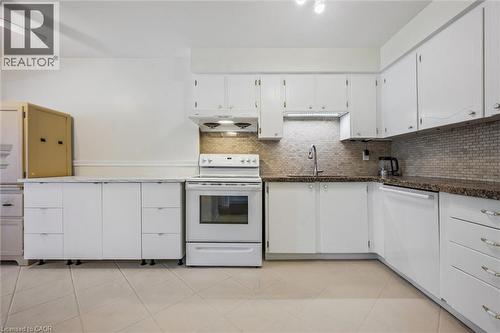 3071 Haines Road, Mississauga, ON - Indoor Photo Showing Kitchen