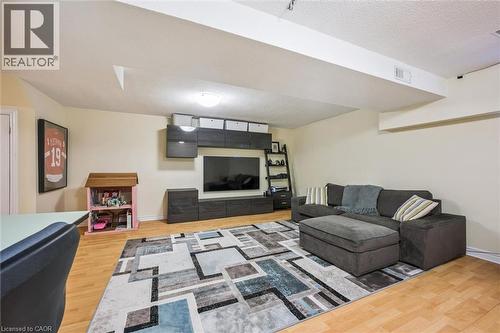 3071 Haines Road, Mississauga, ON - Indoor Photo Showing Living Room