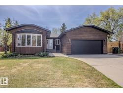 3412 110 ST NW  Edmonton, AB T6J 2V7
