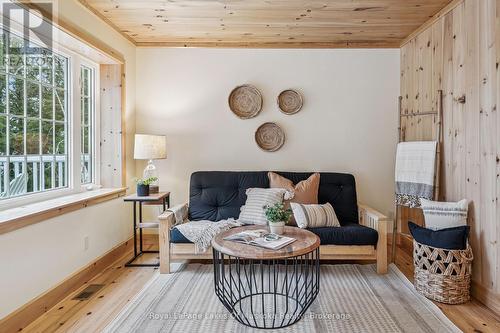 4291 Kawagama Lake Road, Algonquin Highlands (Sherborne), ON - Indoor
