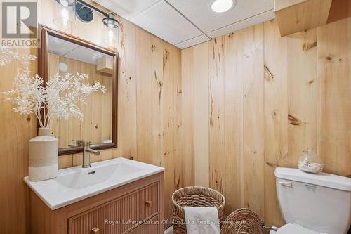 4291 Kawagama Lake Road, Algonquin Highlands (Sherborne), ON - Indoor Photo Showing Bathroom