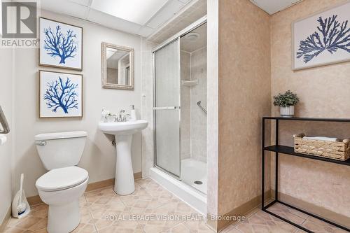 6 Macduff Crescent, Toronto, ON - Indoor Photo Showing Bathroom