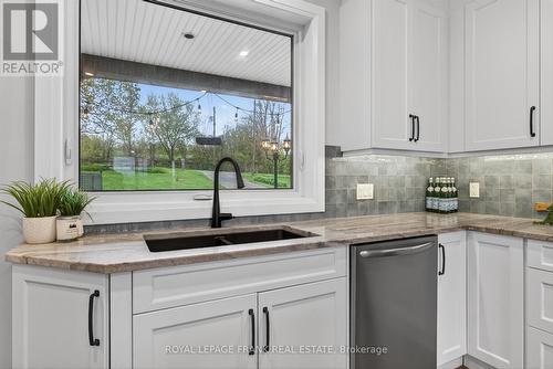 747 Morton 10Th Line, Cavan Monaghan (Cavan Twp), ON - Indoor Photo Showing Kitchen With Double Sink