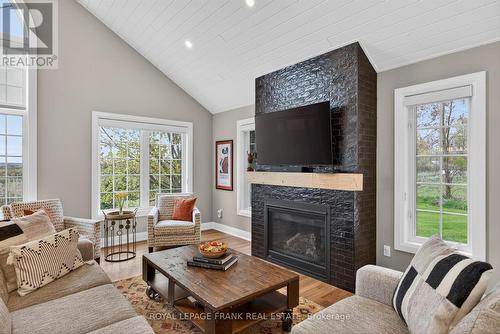 747 Morton 10Th Line, Cavan Monaghan (Cavan Twp), ON - Indoor Photo Showing Living Room With Fireplace