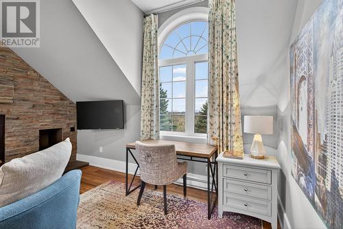 747 Morton 10Th Line, Cavan Monaghan (Cavan Twp), ON - Indoor With Fireplace