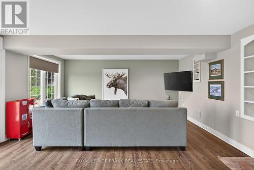 747 Morton 10Th Line, Cavan Monaghan (Cavan Twp), ON - Indoor Photo Showing Living Room