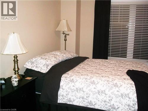 337 Beach Boulevard Unit# 29, Hamilton, ON - Indoor Photo Showing Bedroom