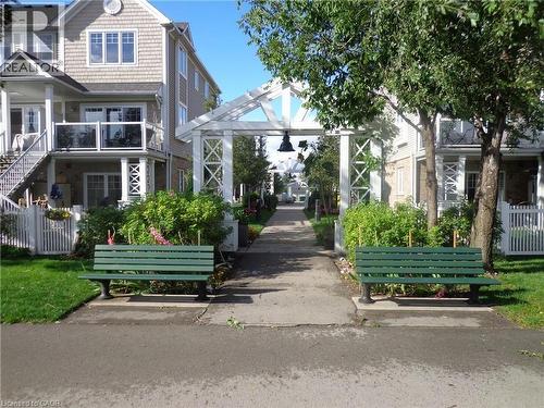 337 Beach Boulevard Unit# 29, Hamilton, ON - Outdoor With Facade