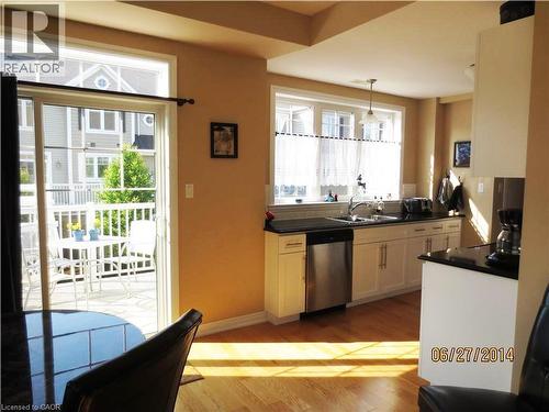 337 Beach Boulevard Unit# 29, Hamilton, ON - Indoor Photo Showing Kitchen With Double Sink
