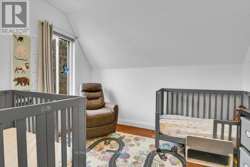 19 Windsor Avenue, Ottawa, ON - Indoor Photo Showing Bedroom