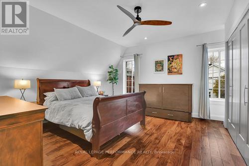 19 Windsor Avenue, Ottawa, ON - Indoor Photo Showing Bedroom