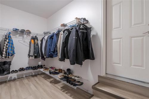 40063 34N Road, La Broquerie, MB - Indoor With Storage