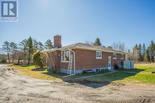 135 Jeffrey Side Rd, Bruce Mines, ON - Outdoor