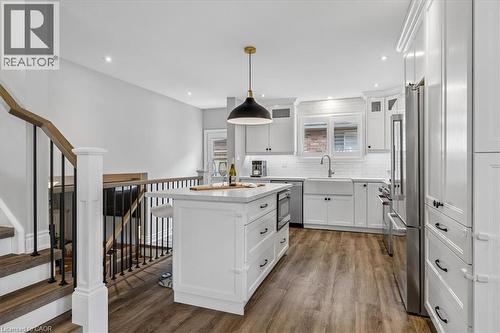147 Valridge Drive, Ancaster, ON - Indoor Photo Showing Kitchen With Upgraded Kitchen