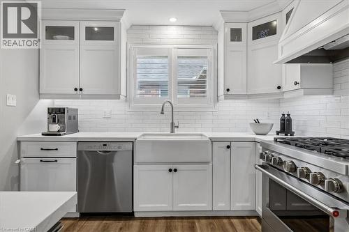 147 Valridge Drive, Ancaster, ON - Indoor Photo Showing Kitchen With Stainless Steel Kitchen With Upgraded Kitchen
