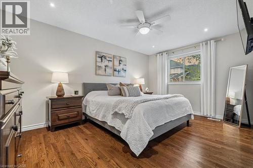 147 Valridge Drive, Ancaster, ON - Indoor Photo Showing Bedroom